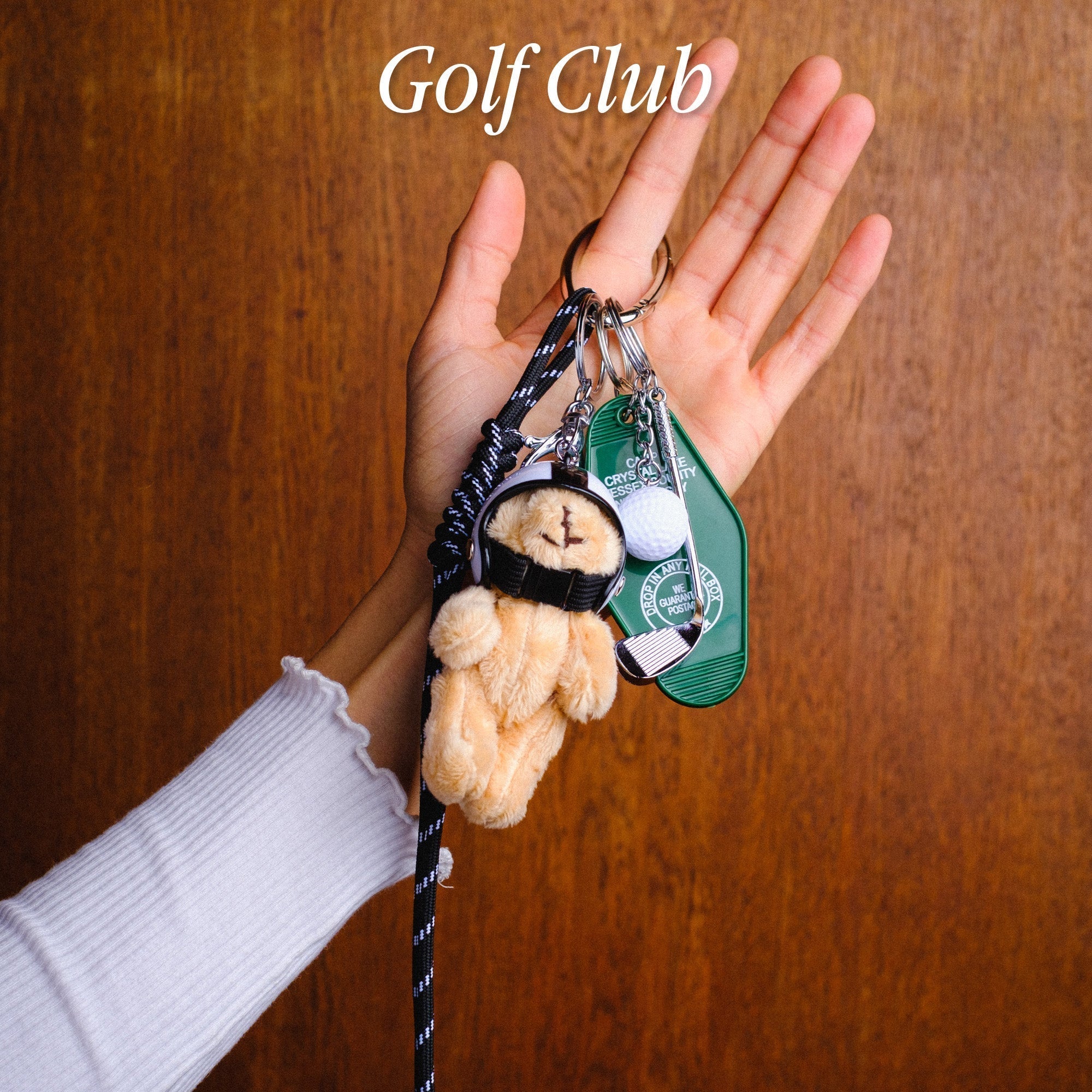 Bag Charms: Der Accessoire-Trend, der deine Tasche zum Unikat macht.