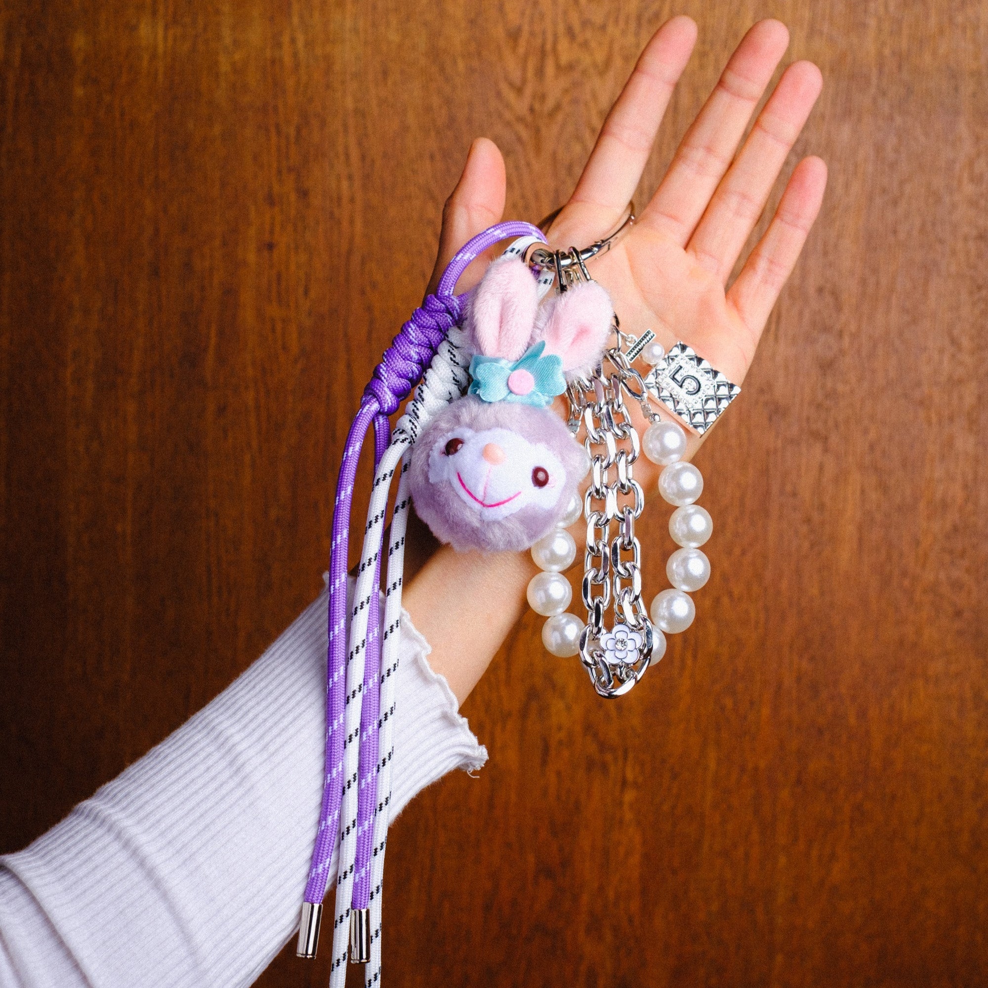 CUTIE BUNNY CHARM