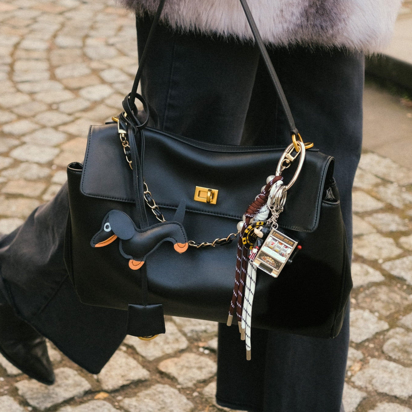 DACKEL CHARM