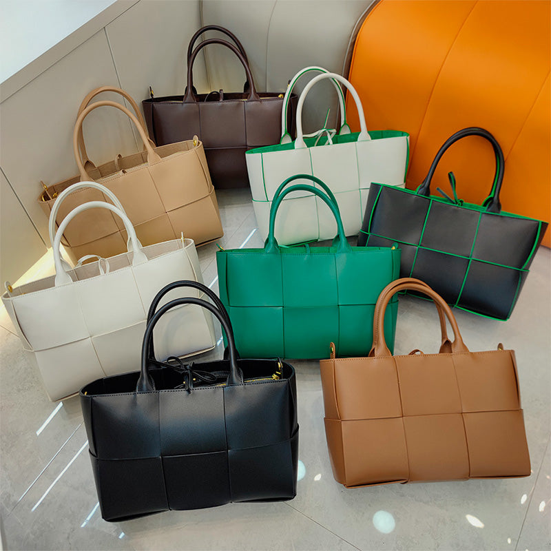 AVERY TOTE BAG